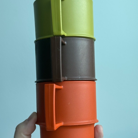 3 Vintage Tupperware 1312 Stacking Coffee Mugs 1970s Drinkware - Picture 4 of 16